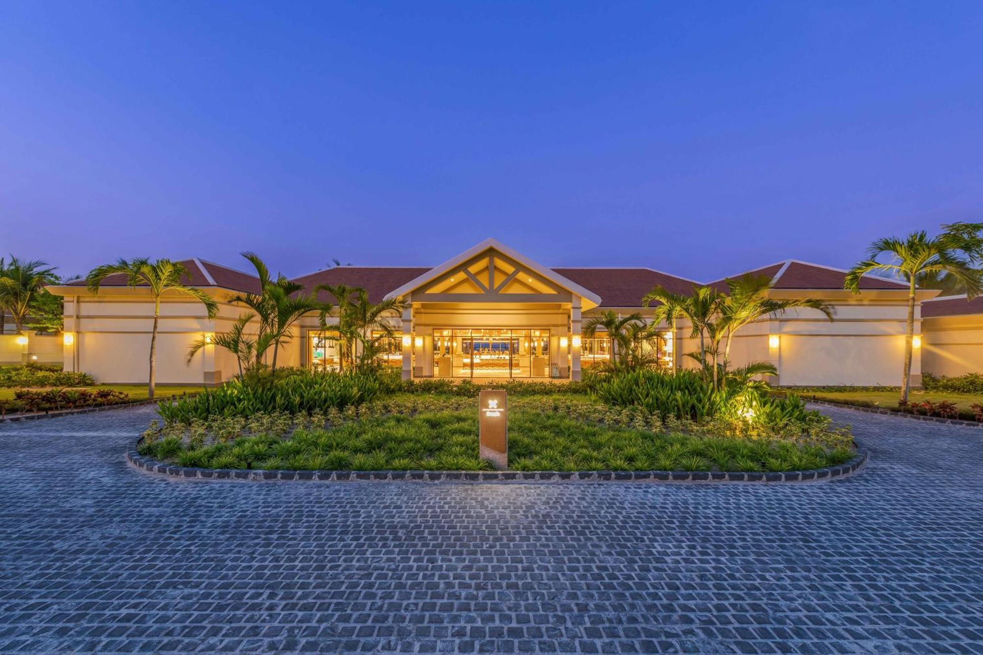 Fusion Resort And Villas Da Nang Exteriör bild